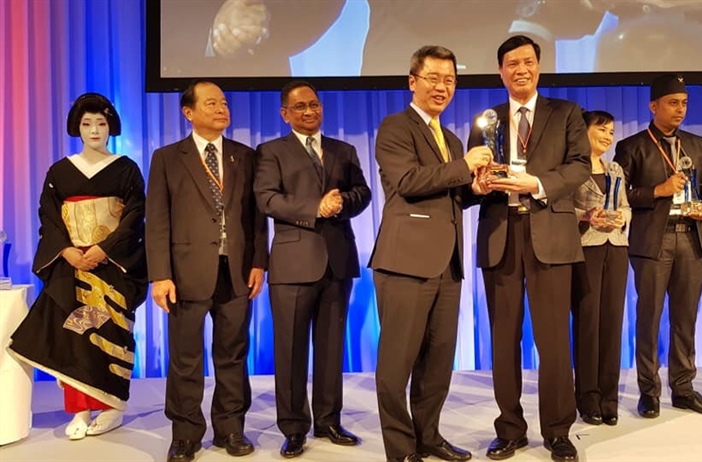 Quảng Ninh nhận giải thưởng ASOCIO 2018 dành cho chính quyền số tại...