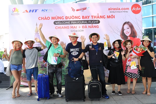Đà Nẵng đón chuyến bay đầu tiên của AirAsian từ Chiang Mai