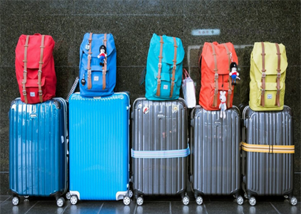 Hành lý máy bay theo kiện hay cân?