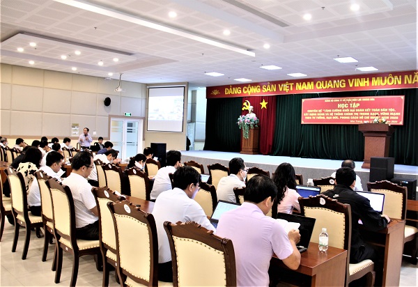 Đảng bộ PC Khánh Hòa đẩy mạnh học tập chuyên đề năm 2020