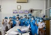 Đà Nẵng:  Bệnh nhân ung thư góp sức “chống dịch” trên giường bệnh