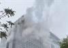 Nghệ An: Cháy lớn ở khách sạn Vinh Plaza