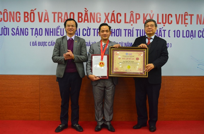 Tổ chức Kỷ lục Việt Nam trao kỷ lục sáng tạo mới
