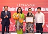 Nhạc sĩ Hồng Đăng nhận Giải thưởng Lớn – Vì tình yêu Hà Nội