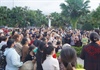 Người làng Phong Nha chào đón Hoa hậu Biển đảo Đinh Như Phương về quê