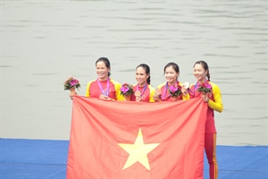 Rowing mang về tấm huy chương đầu tiên cho Đoàn Thể thao Việt Nam