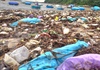 Quảng Ngãi: Bãi biển ngập rác sau mưa lớn