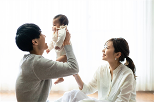 Nhật Bản yêu cầu các công ty lên kế hoạch cho nhân viên nam nghỉ sinh con