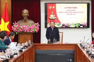 Bộ trưởng Nguyễn Văn Hùng: Tôn vinh các nghệ sĩ, tạo động lực thúc đẩy năng lực sáng tạo, cống hiến cho đất nước
