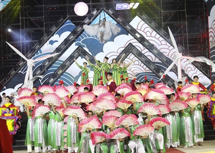 Lung linh sắc màu vũ điệu Tuần lễ Amazing Binh Dinh Fest 2024 tại Bình Định